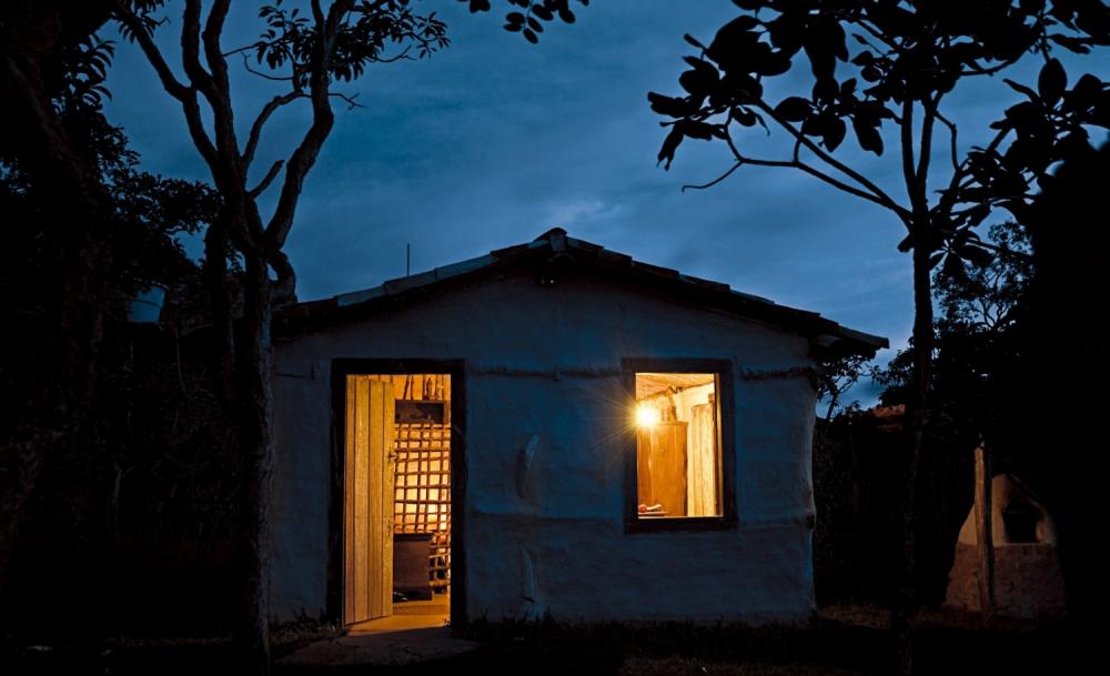 No Ramal do BEC não há energia elétrica, mesmo com a previsão pelo programa Luz Para Todos