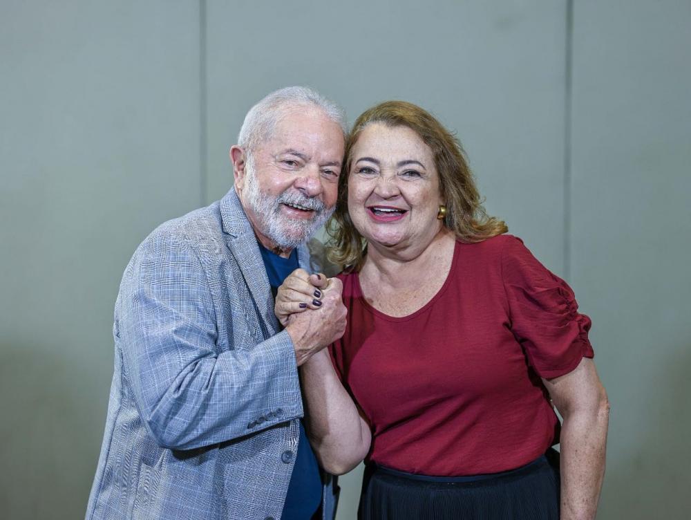 Maria do Carmo é a candidata a deputada estadual do ex-presidente Lula em Santarém